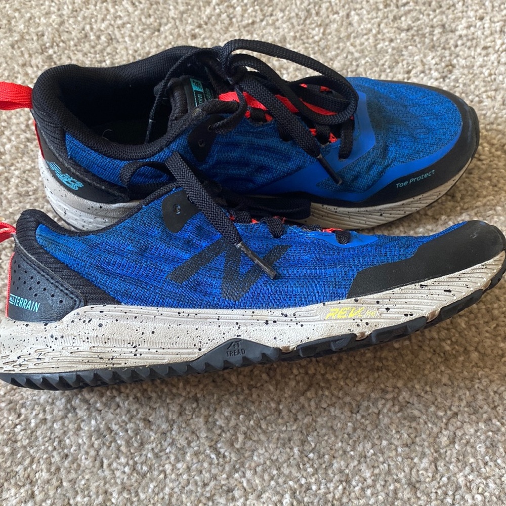 New balance all terrain shoes size 2